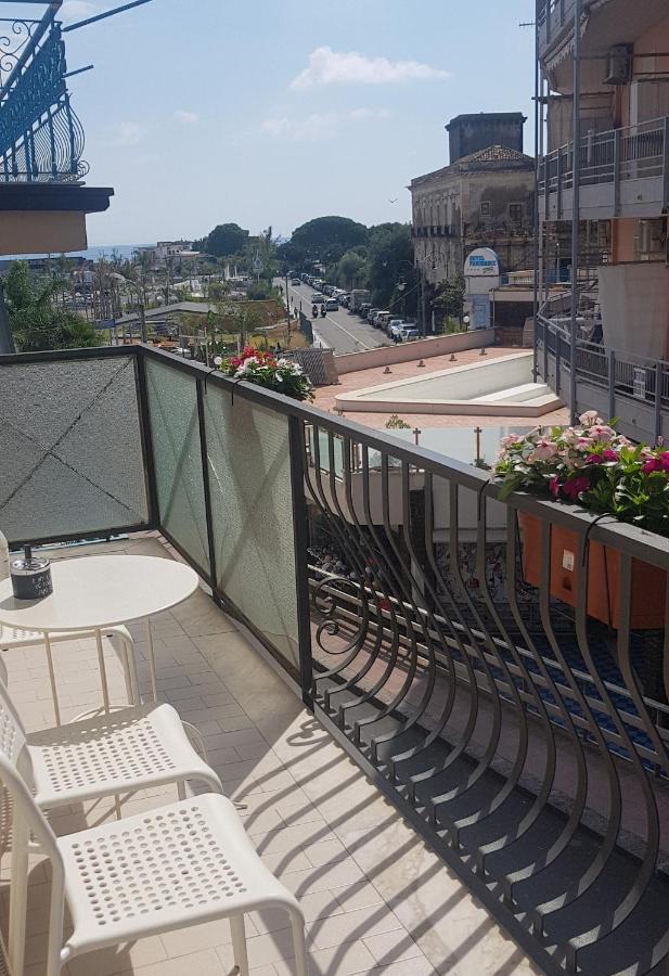 גיארדיני נאקסוס B&B La Costa Di Naxos מראה חיצוני תמונה